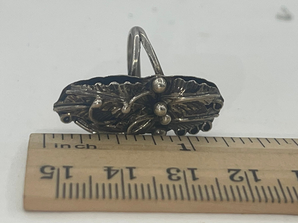 Vintage Sterling Silver 925 Native American Indian Squash Blossom Ring Size 5.5 long Saddle Style Signed K
