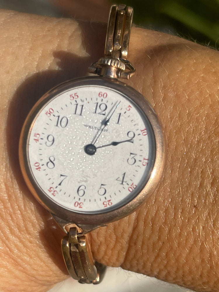 Beautiful Antique Edwardian Waltham Ladies Wrist Watch Gold Filled Case and Band 1913 Runs Progressive Era Cam and Co Stretch Band