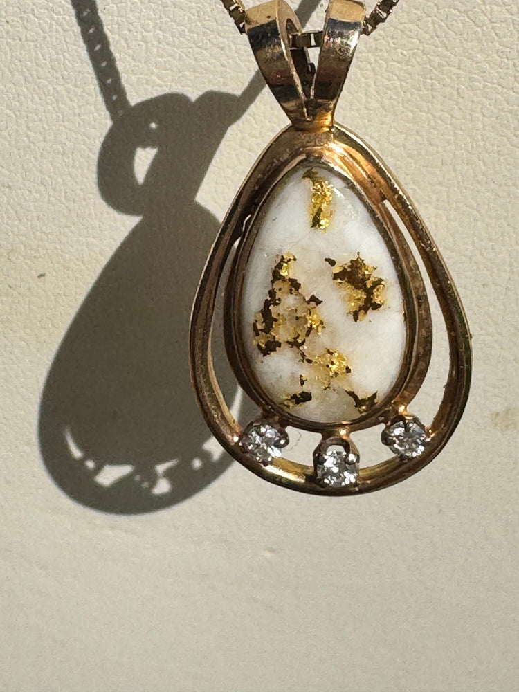 14K and 24 kt Yellow Gold in Quartz Pendant with Diamonds on 18” Solid Gold Chain 5.67g Fantastic & Unique Piece of Art Gold on Quartz Rare