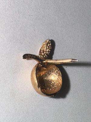 Vintage 14k Gold Apple Tie Tack: 3D Fruit Lapel Pin