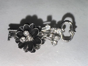 Vintage Skeleton Key Brooch with Black Enamel Flower and Rhinestones – Mid-Century Costume Jewelry