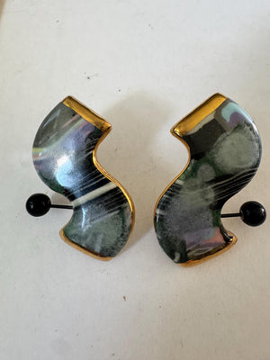 Cynthia Chuang Ceramic & Onyx Earrings – Signed © Jewelry 10 – 1980s Abstract Clip-On Earrings, Postmodern Sculptural Art Jewelry