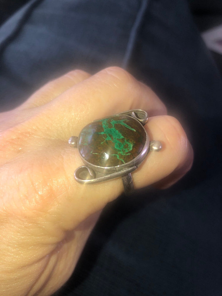 Beautiful turquoise native American ring sterling silver size 8