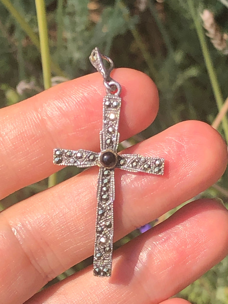 Vintage gemstone marcasite black onyx crucifix cross religious Pendant for a necklace Sterling silver 925