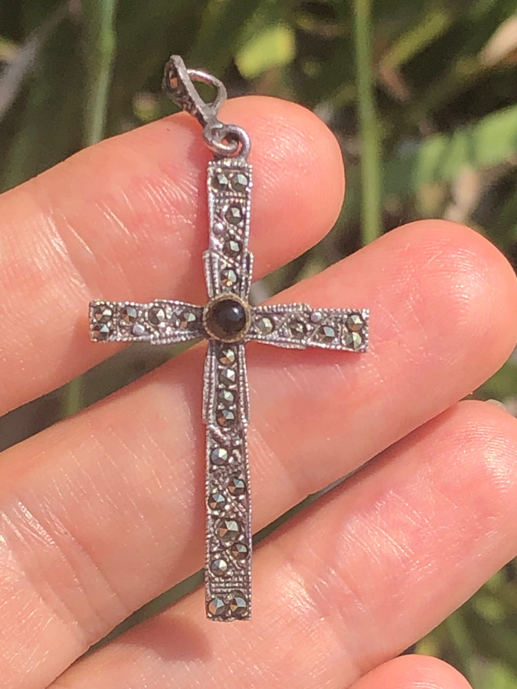 Vintage gemstone marcasite black onyx crucifix cross religious Pendant for a necklace Sterling silver 925