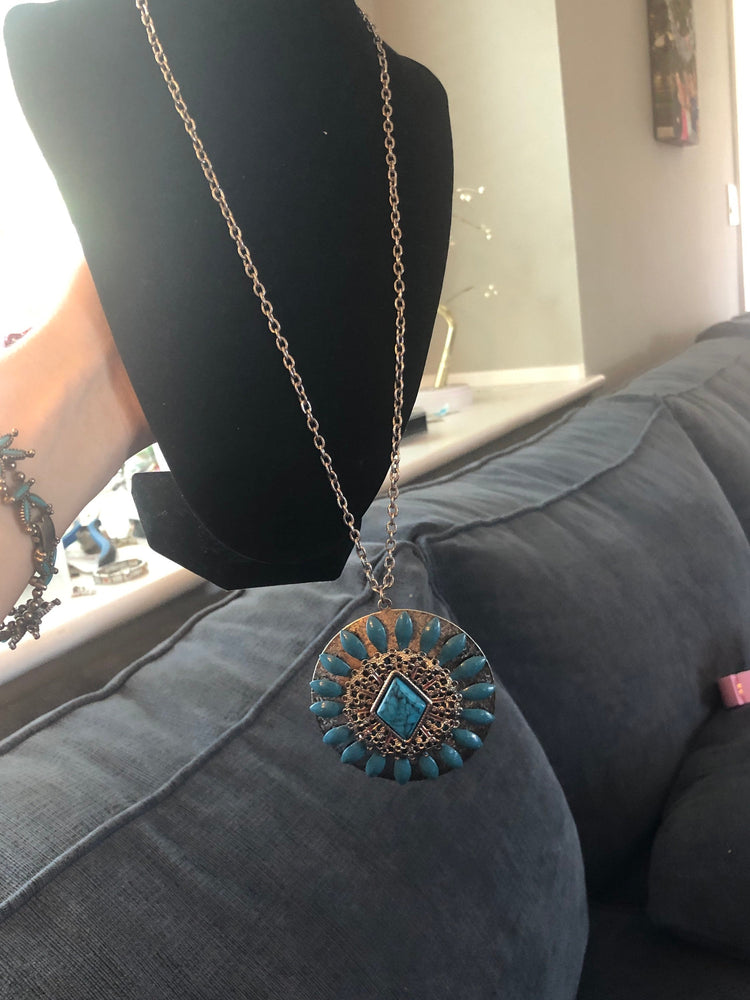 Vintage Faux  Turquoise Native American Southwestern Style Huge Pendant Chain Necklace Costume BoHo Silver tone