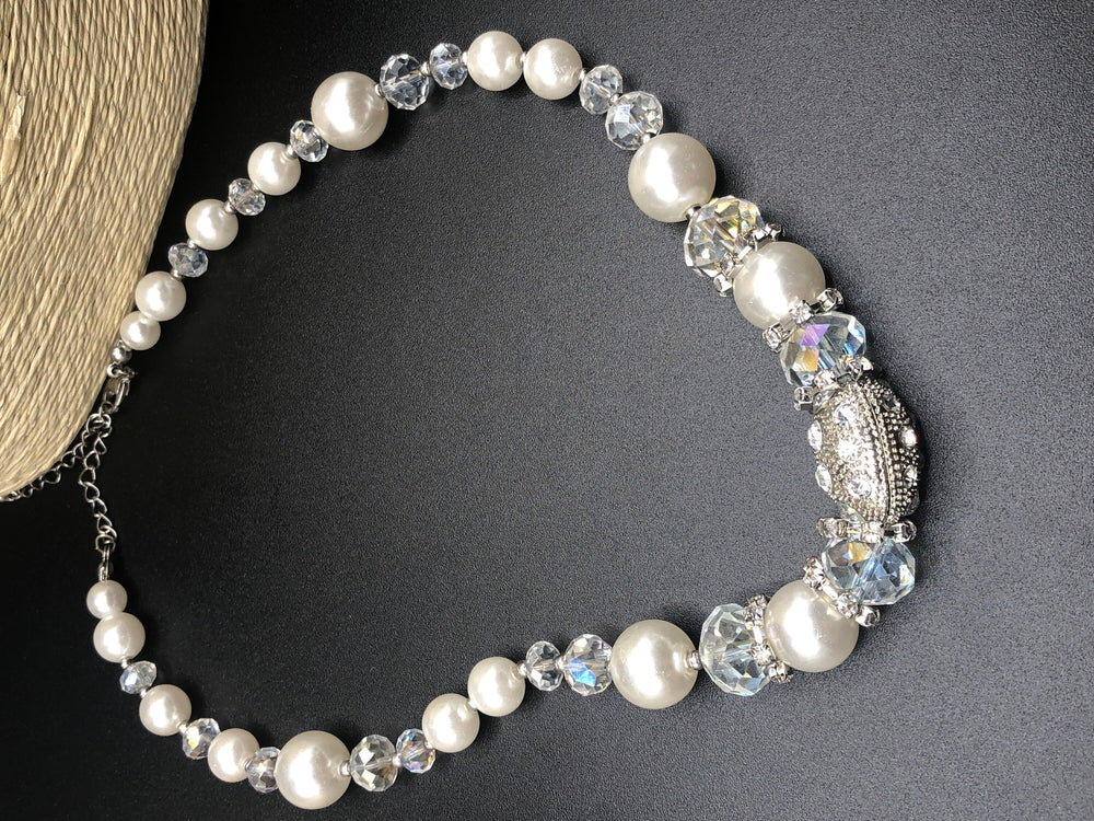 Vintage crystal faux  pearl Beaded necklace costume cocktail parties Silvertone metal barrel bead rhinestones