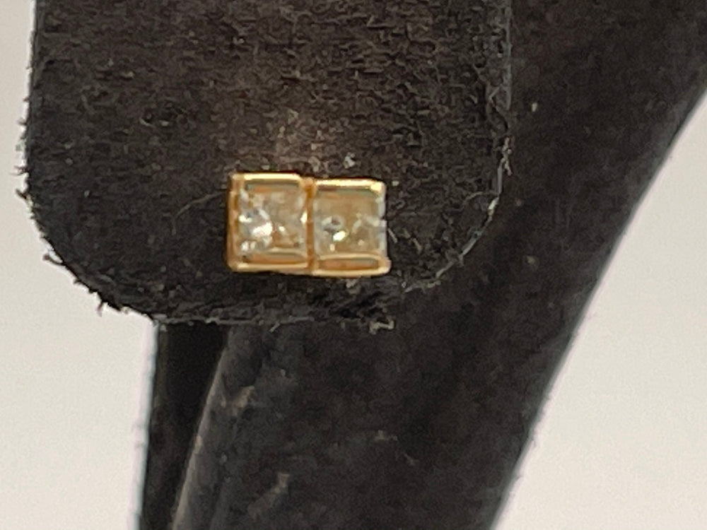 Vintage genuine diamonds studs earrings Princess - square  cut Unusual custom-made 14kt karat yellow gold kt