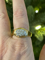 Vintage 18 KHGE yellow gold men’s ring cluster diamonds/CZ’s ring Size 11.75 mid century modern look Beautiful ring