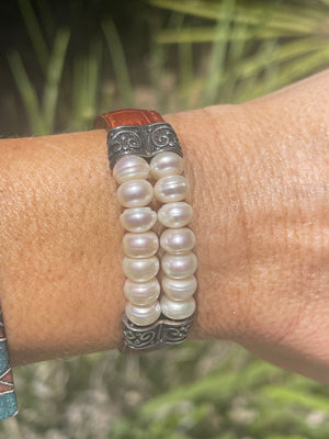 Beautiful White Pearl on Leather Band w Sterling Silver Buckle Style Closure Bracelet Honora