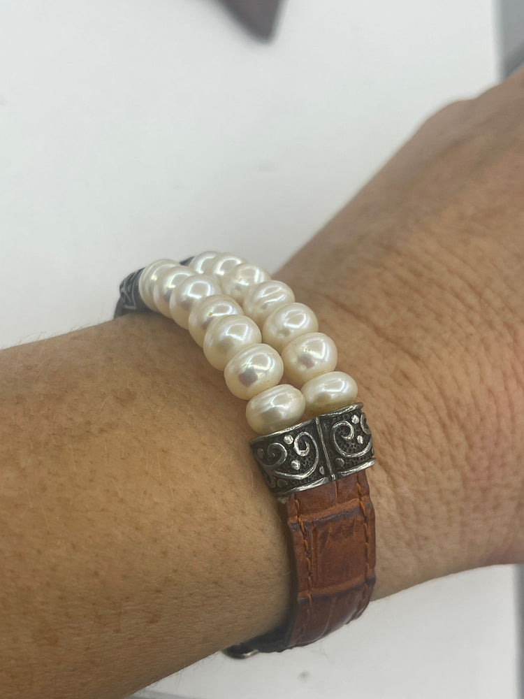 Beautiful White Pearl on Leather Band w Sterling Silver Buckle Style Closure Bracelet Honora