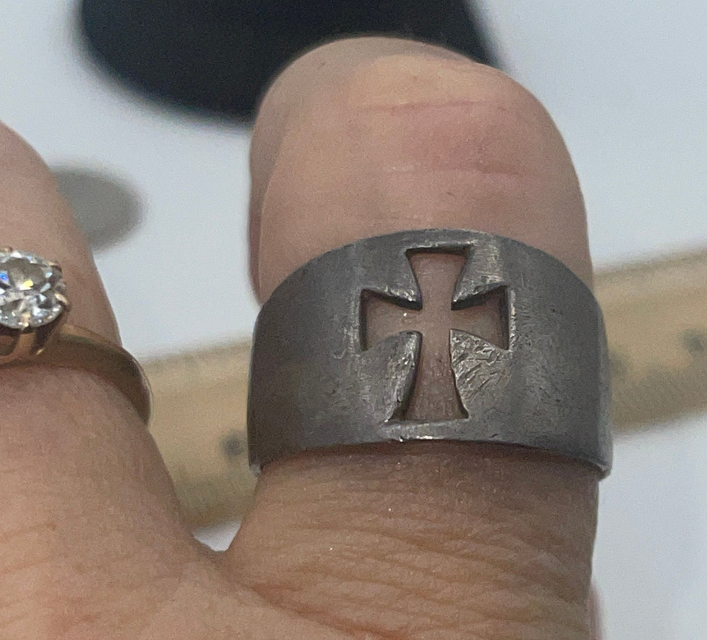 Vintage Cross Sterling Silver 925 Mens Wide Band Ring Irish Cross Mans  size 10.5