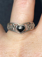 Vintage CW Black Onyx Heart Sterling Silver 925 Ring Size 7.75